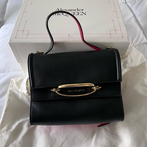 Alexander McQueen Small Double Flap Leather Shoulder Bag - Picture 3 of 16